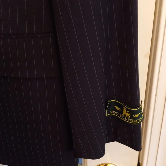 Cooper & Nelson Mens BlackPinstripe Blazer Size 48R 42W.